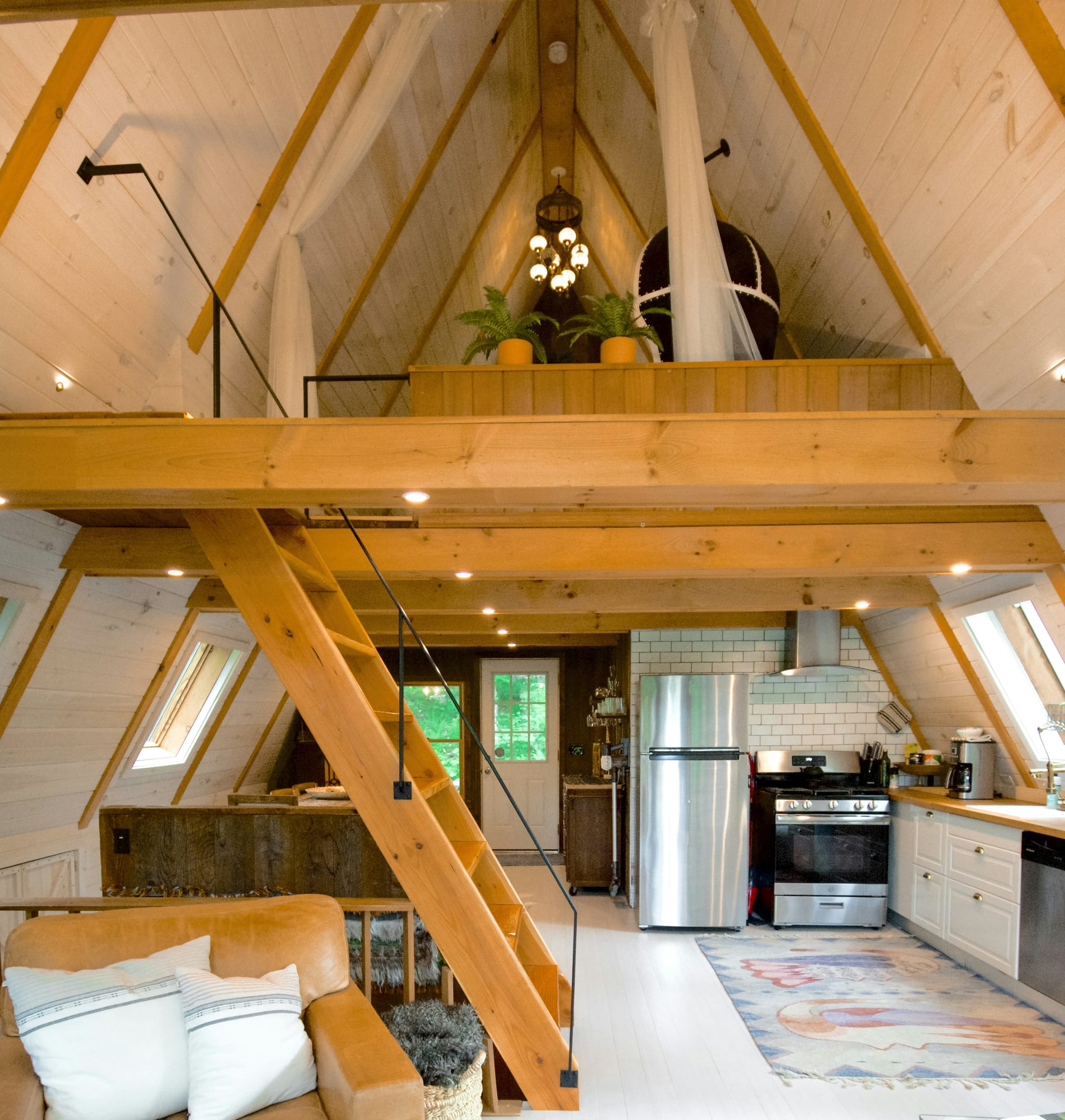 Family Adventure Dome - luxury geodesic dome at The Glamping Spot featuring Queen Bed + Bunks and Large Hot Tub with capacity for 4 guests